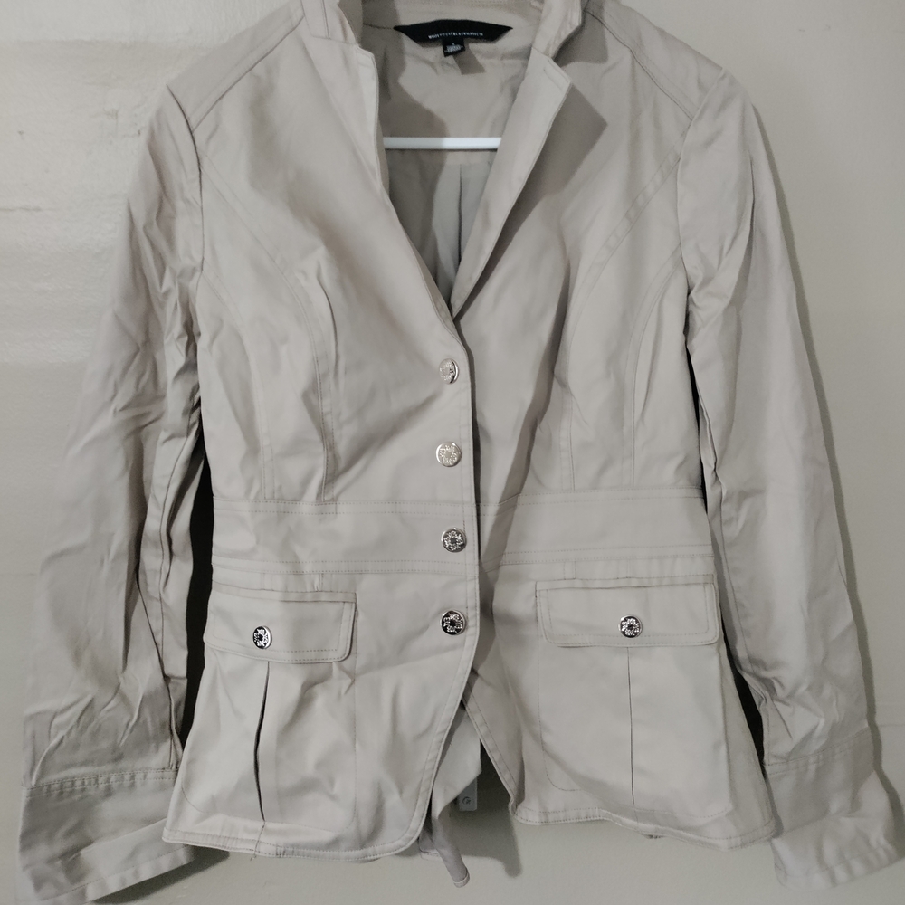 White House Black Market Cream Blazer with Tailored Fit and Notched Lapel